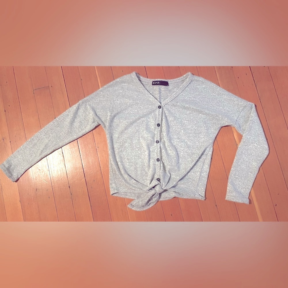 NWOT Long Sleeve Button Knot Tie Cardigan. Silky Soft Fabric. Size XS